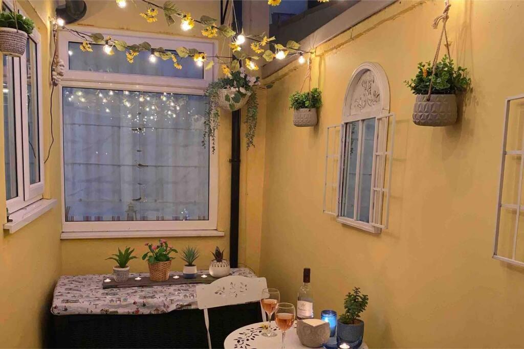Lilly'S Cottage, Filey, Sleeps 8 Exterior photo